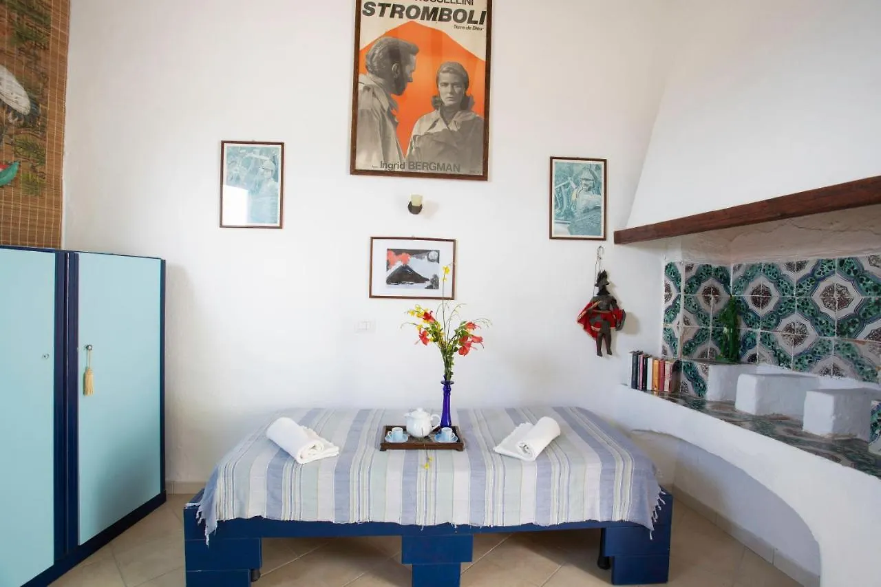 Case Vacanza Gia.No Stromboli Italy