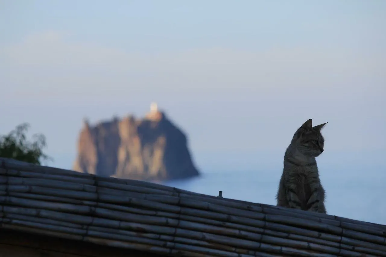 Case Vacanza Gia.No Stromboli Lägenhet